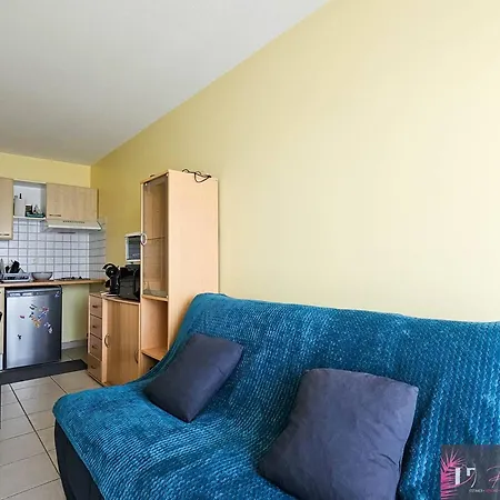 Apartment T2 Avec Balcon, Parking Et Proche Port Des Minimes - Fr-1-825-67 *